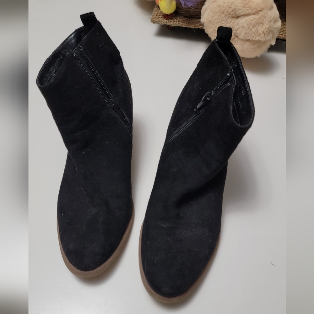 Abound Women's Black Suede Ankle Boots